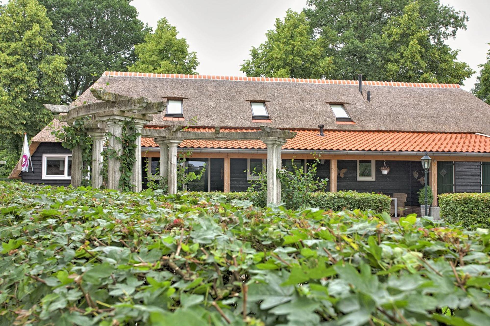 Bed and Breakfast Rheezerstee Exterior foto