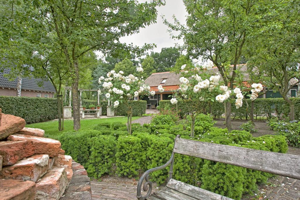 Bed and Breakfast Rheezerstee Exterior foto