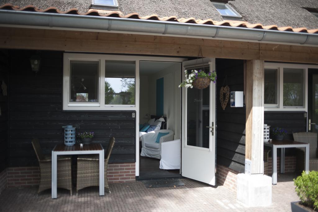 Bed and Breakfast Rheezerstee Exterior foto