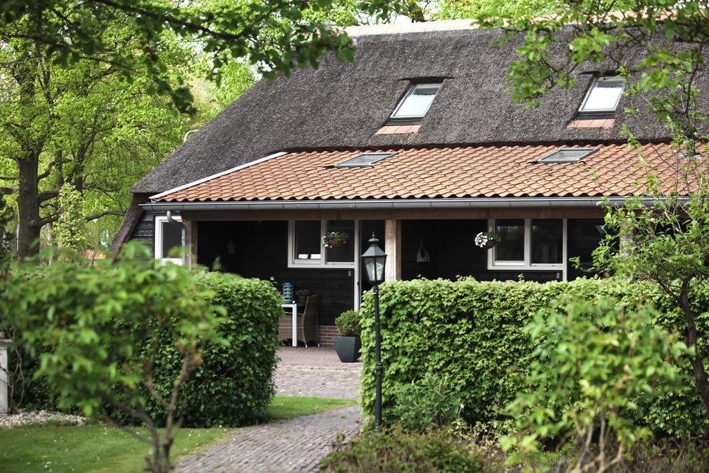 Bed and Breakfast Rheezerstee Exterior foto